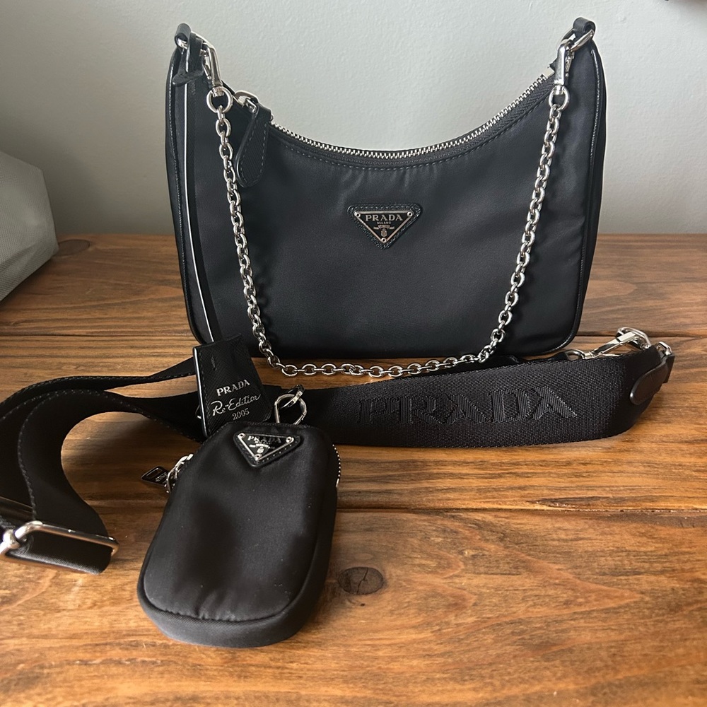 Prada re edition bag. Rarely used. purchased in 2022